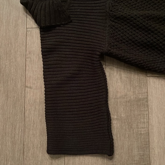 BERRETTI Black Wool Blend Cardigan. Made in Italy - Picture 6 of 8